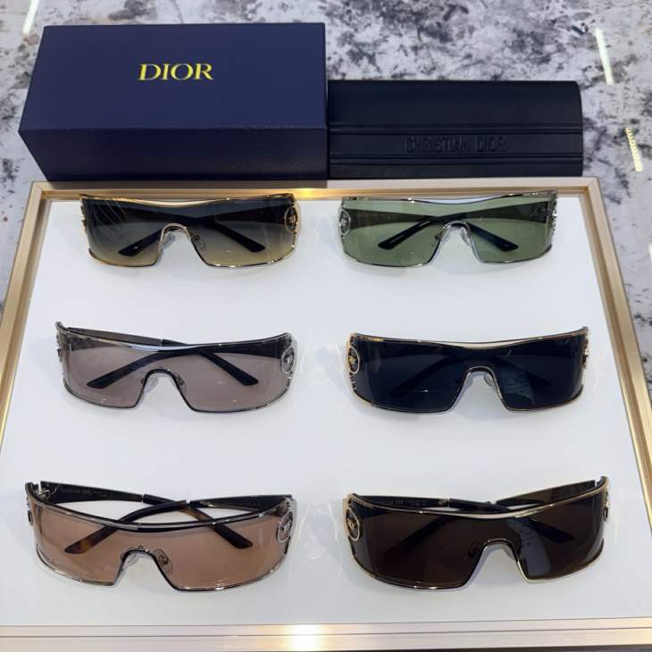Picture of Dior Sunglasses _SKUfw76323862fw